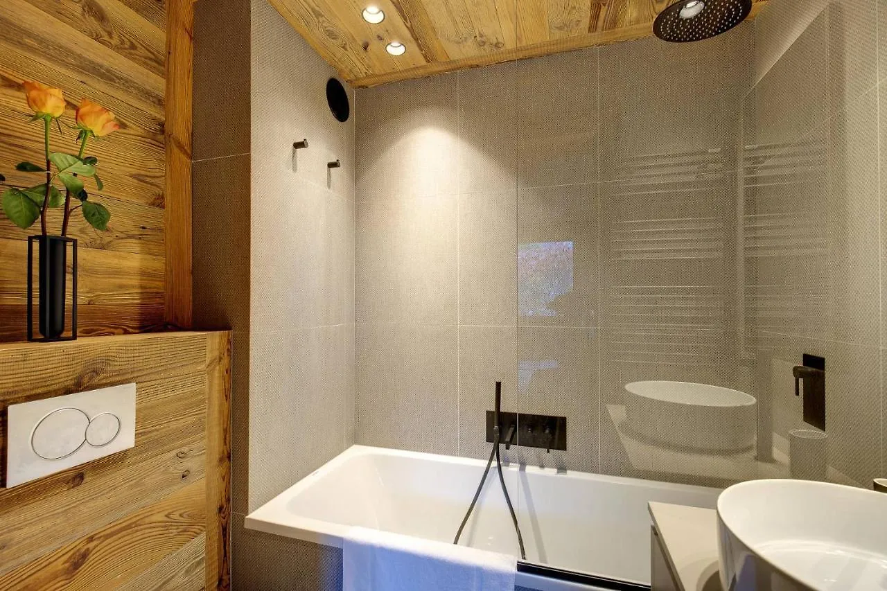 Chalet Menor - Hometown Experience Meribel 0*,  France