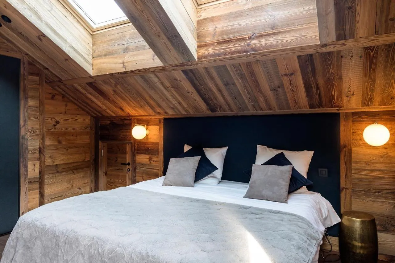 Chalet Menor - Hometown Experience Meribel Guest house