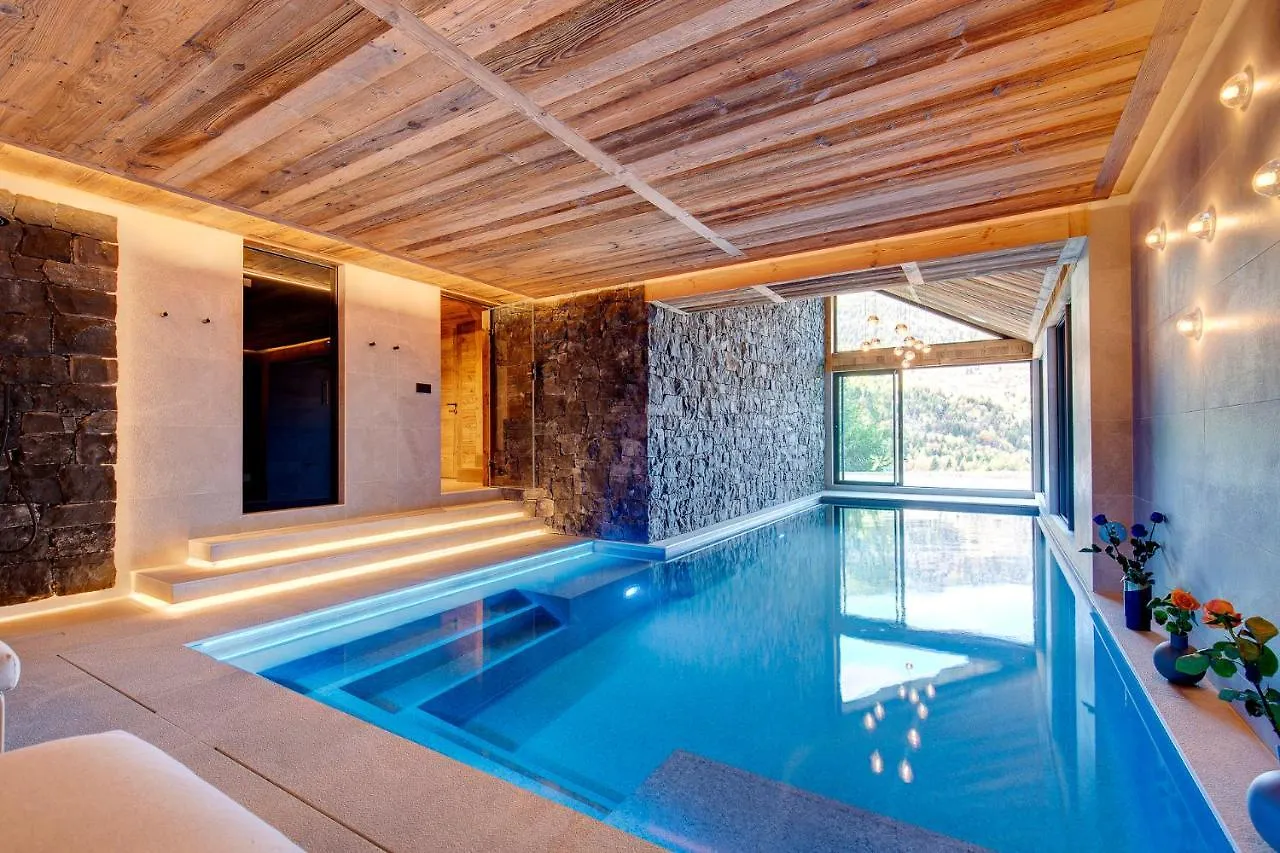 Chalet Menor - Hometown Experience Meribel Guest house