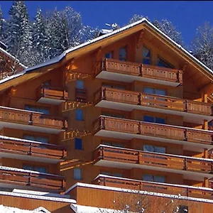 Newly Renovated 7-9pers Luxury Chalet In Centre 85m2 3br 3ba With Stunning Mountain View Meribel